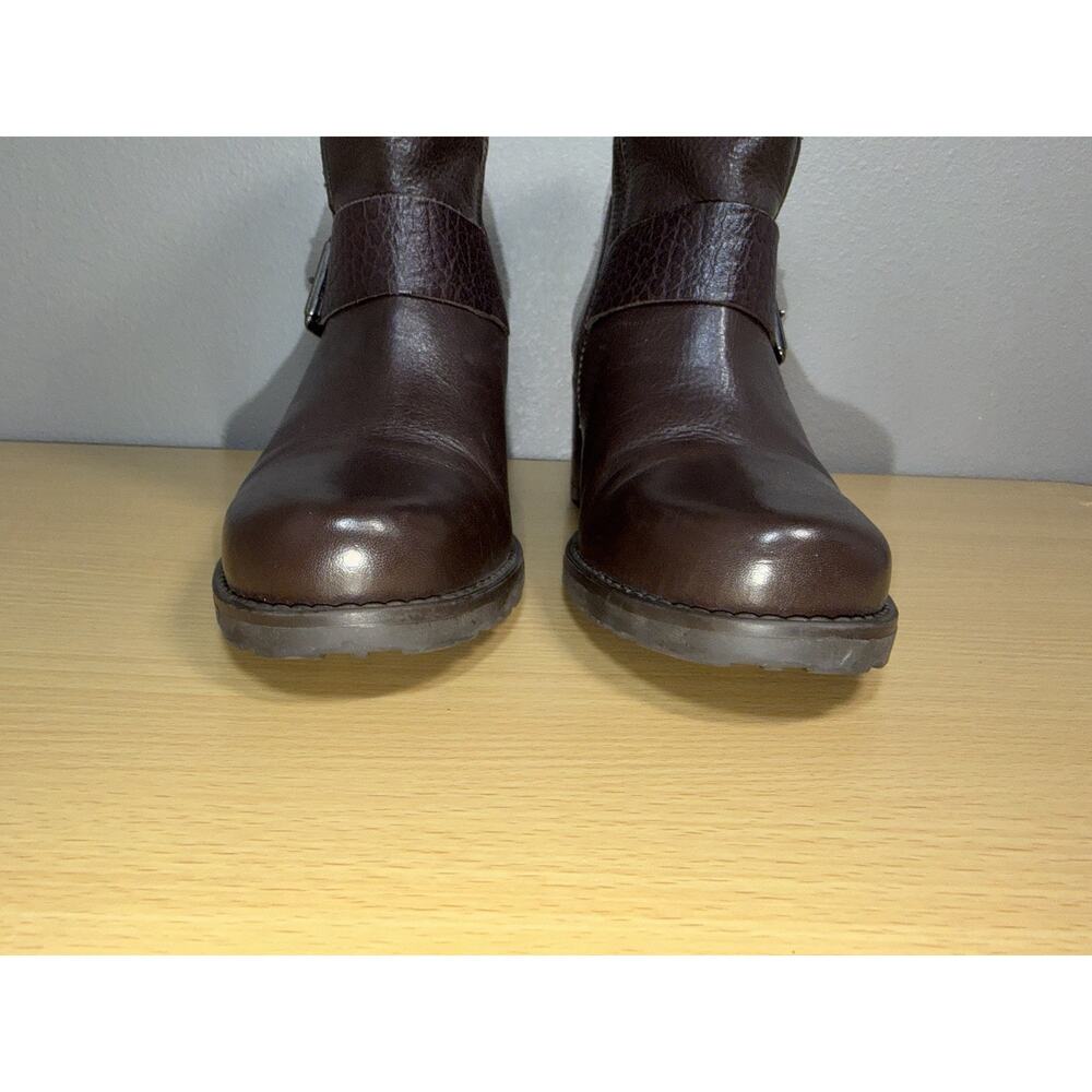 Clarks Fernwood Lake Boots Women’s Sz 8 M Brown Leather Moto Buckle Chunky Heel - Picture 3 of 13